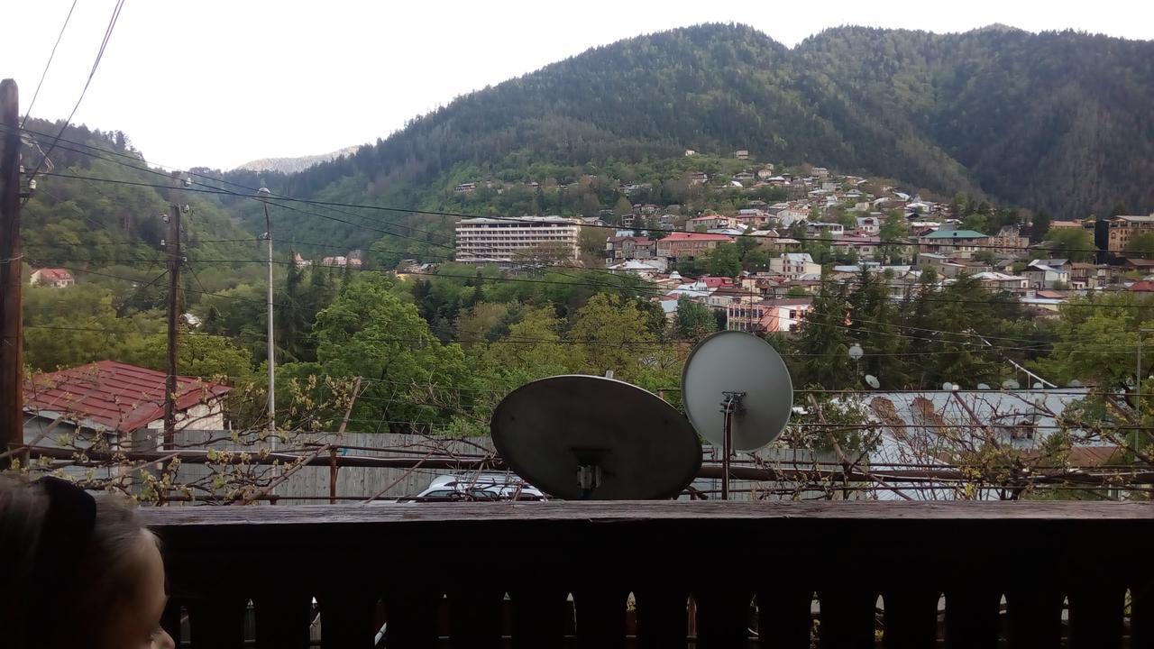 Guest House Khatuna Borjomi Exteriör bild